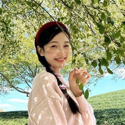 他的模样
